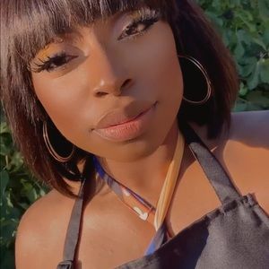 Meet your Posher, Bria
